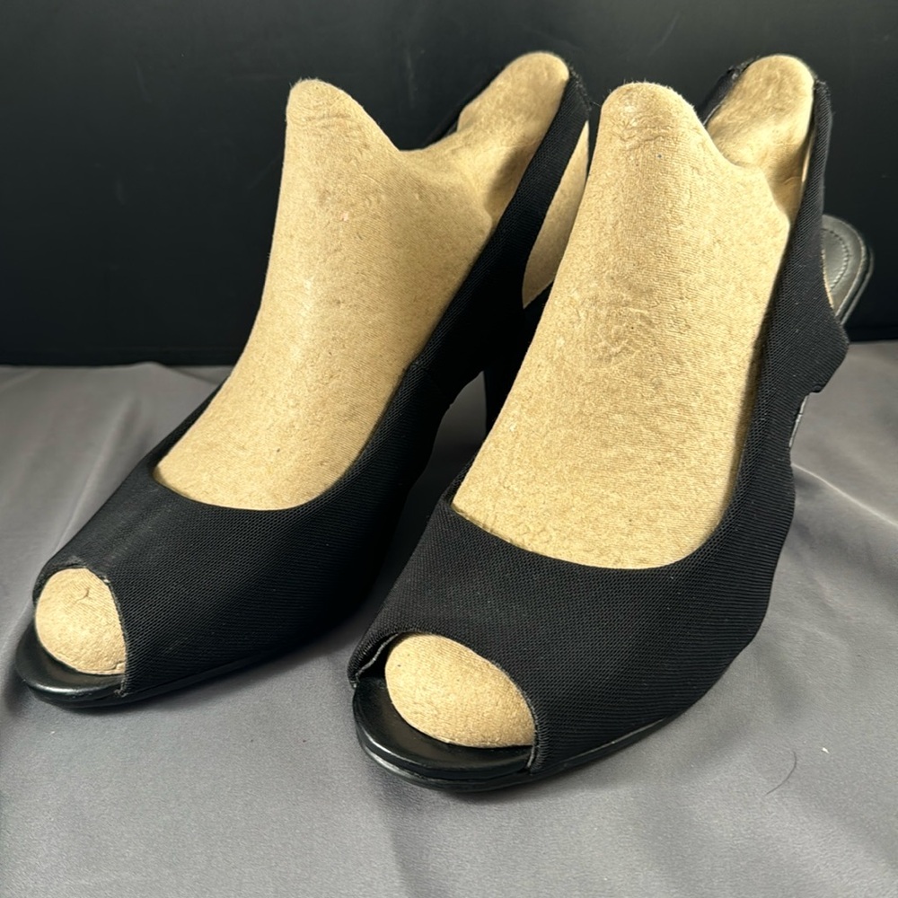 Merona peep toe dress shoe with 3” heel size 9.5 - Picture 2 of 6